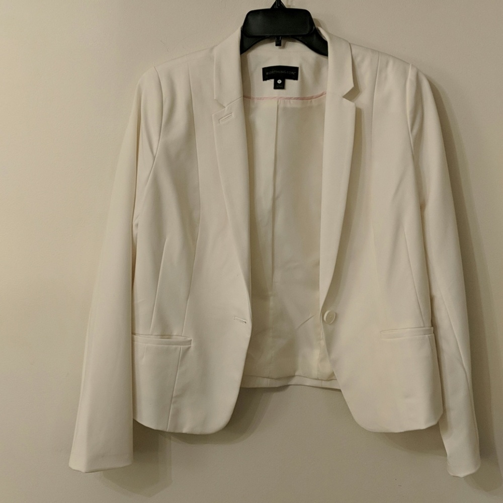 One button winter white blazer